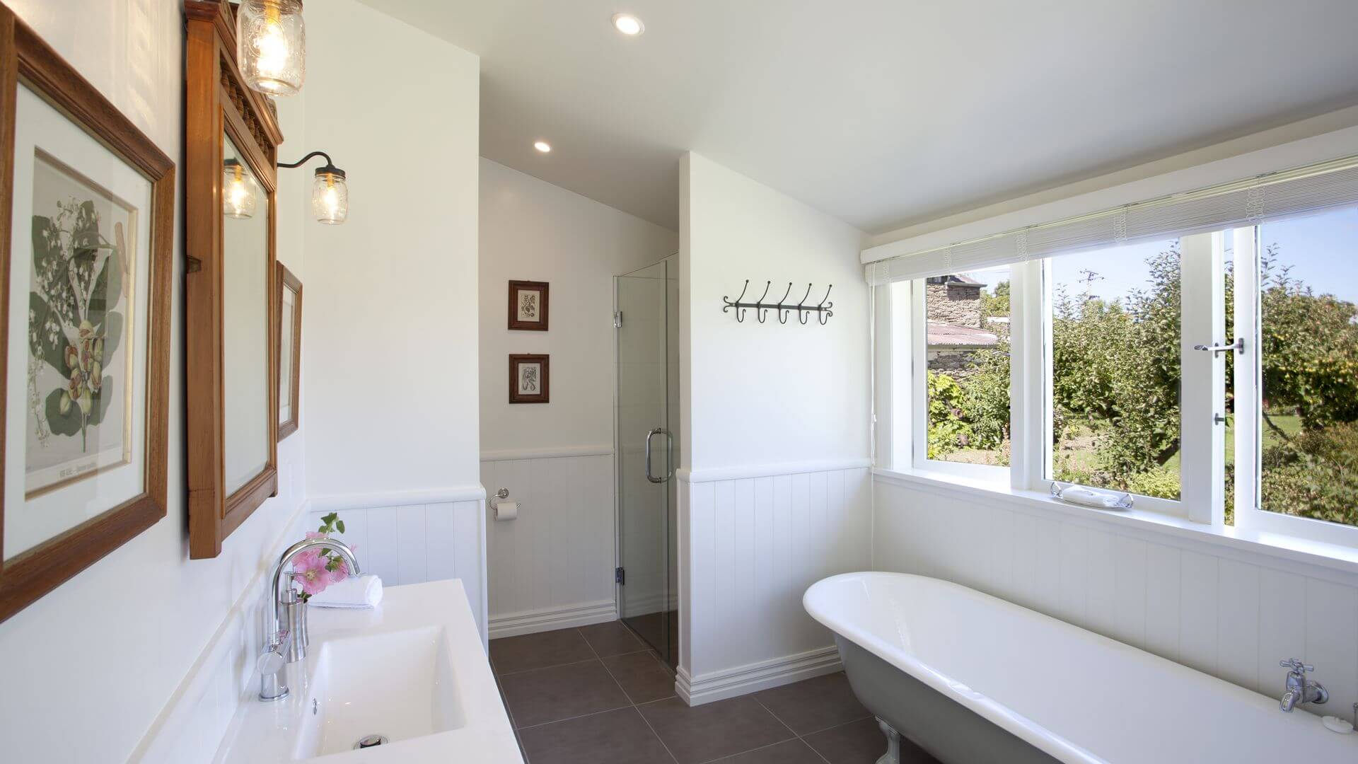 naylor-room-ensuite.jpg